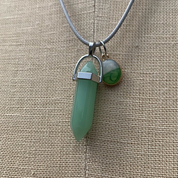 Handmade Jade Resin Dagger Crystal Amulet Necklace & Oval Enamel Charm - Picture 7 of 8